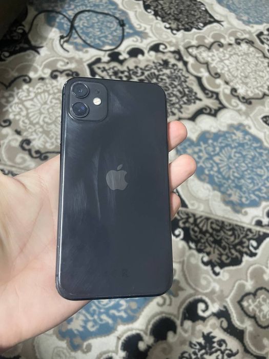 Iphone 11 sotiladi srochna