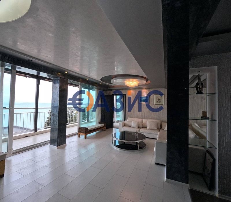 Продава се Тристаен апартамент в Несебър - 120 кв.м за 1459 €/кв.м - Снимка #9