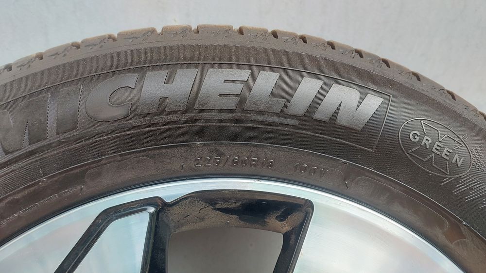 Диски R18 с шинами 225/60 4шт