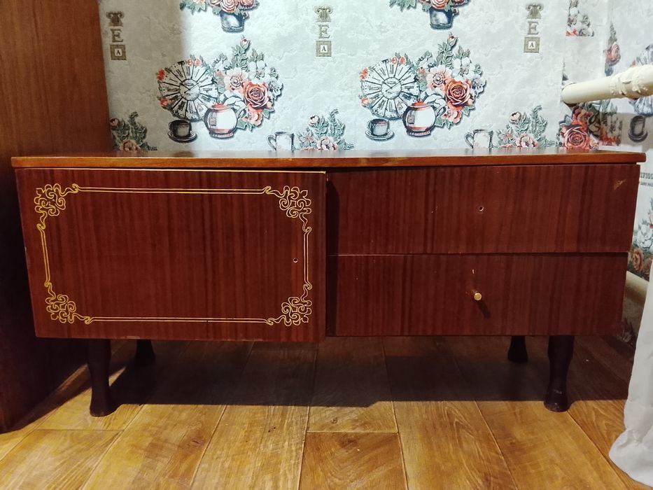 Продам небольшой комод