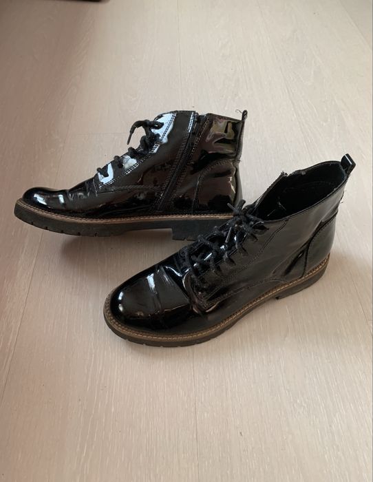 Дамски боти,лачени,черни