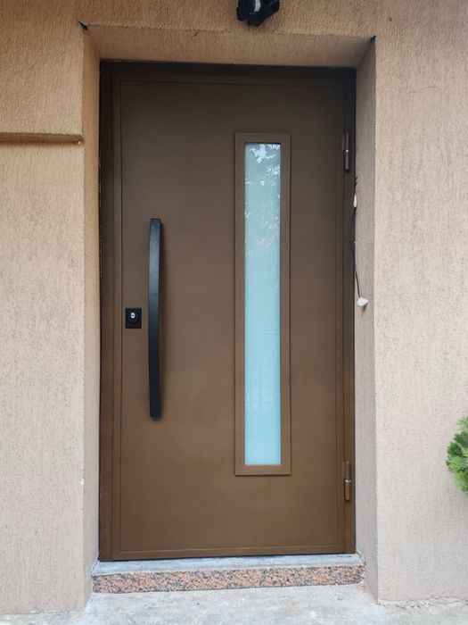 Врати за вход - от желязо, ковано желязо, ламели тип щора и други