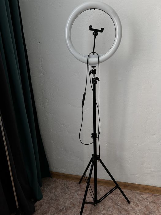 Кольцевая лампа продам