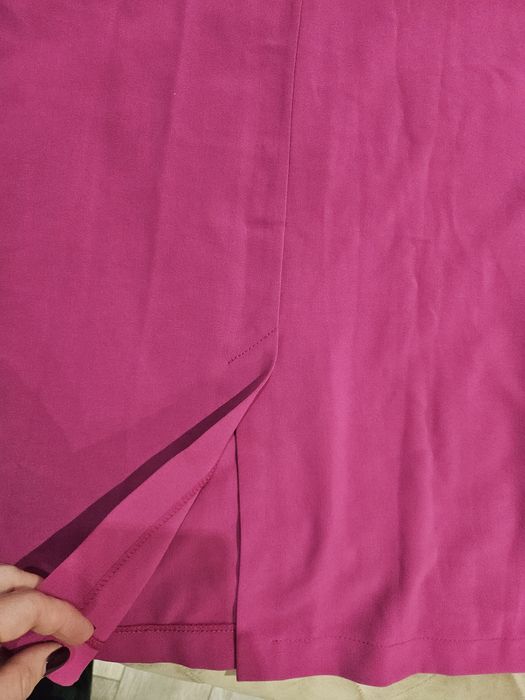 Продам яркое нарядное платье