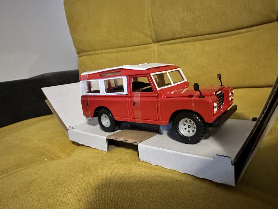 Macheta colectie jucarie noua land rover series 2. Cadou ideal copii