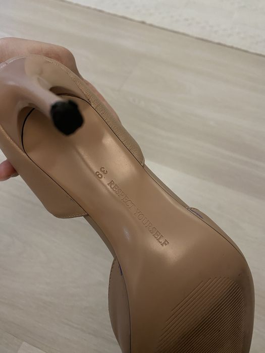 Женская обувь в отличном состоянии!