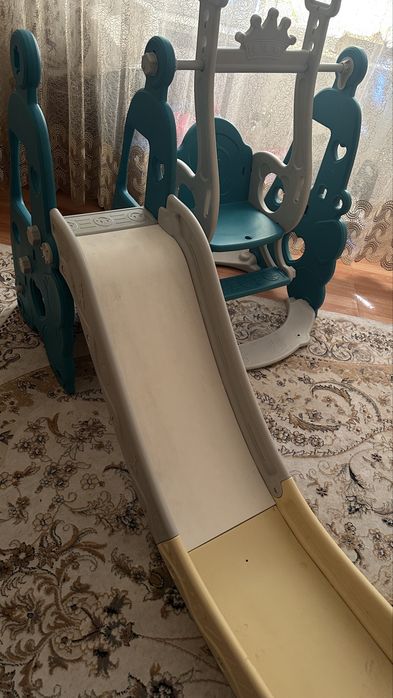 Горка детскаякачеля