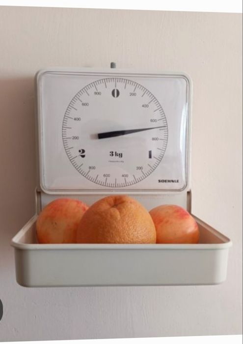 Весы настенные Германия