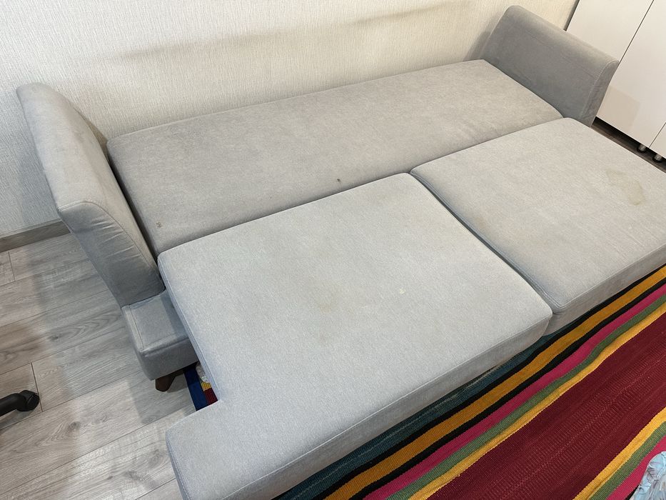 Продам диван раскладывающийся