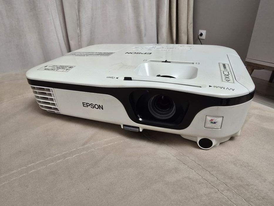 Проектор Epson EB-S12