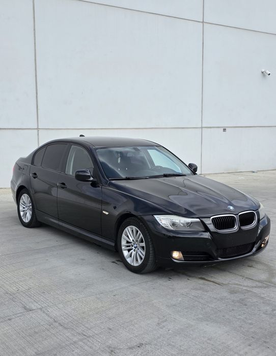 BMW E90 320D 2010 FACELIFT 177cai automat navigatie stare perfecta de funcționare
