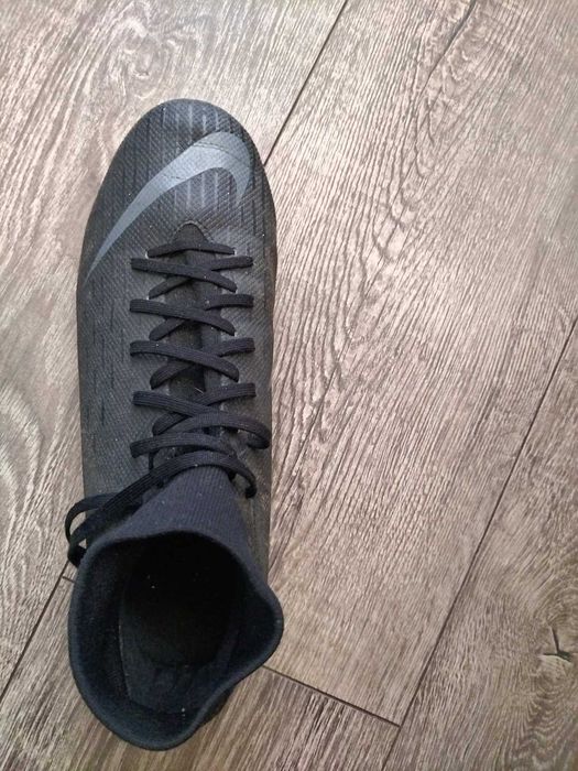 Бутонки NIKE 41 номер