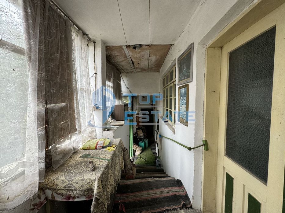 Продава се Къща в Златарица - 300 кв.м за 234 €/кв.м - Снимка #9