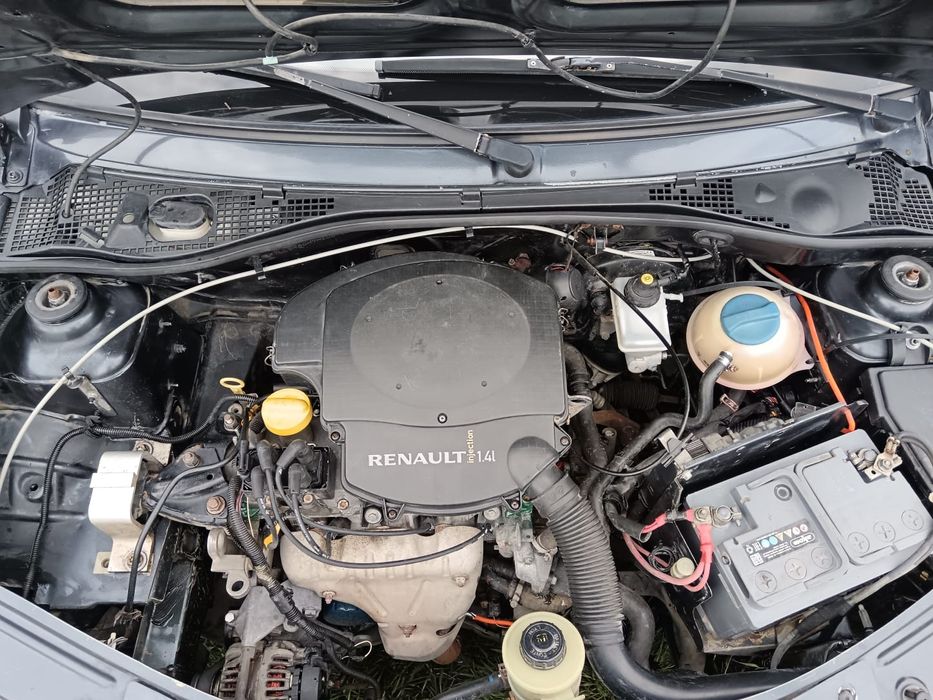 Продам Рено Логан 2007года 1,4 л 8 клапанный