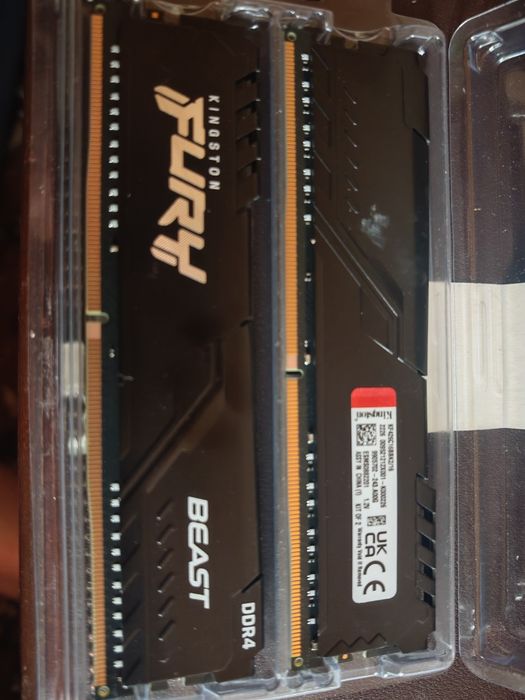 Kingston fury  DDR 4 2*8 16 gb оригиналный