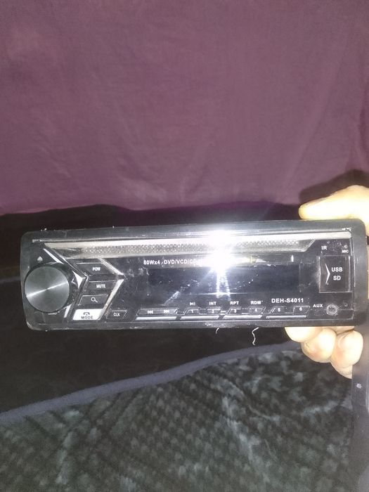 Магнитола зу́р ишлиди