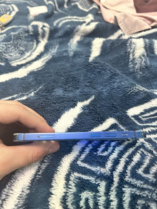 Vând iPhone 12 mini 64gb