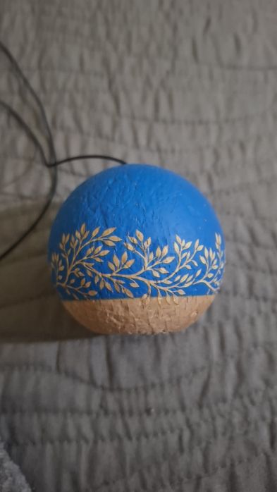 Dama karo golden Owl