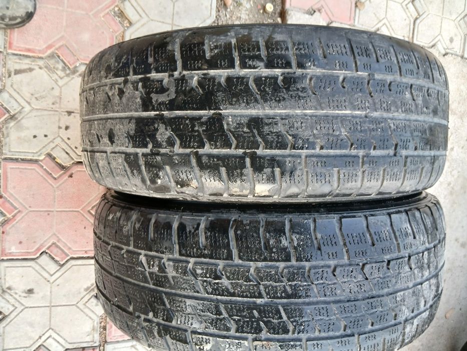 Шины для машины.
