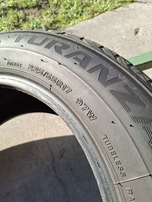 2 Anvelope de vară 225 55 r17 Bridgestone