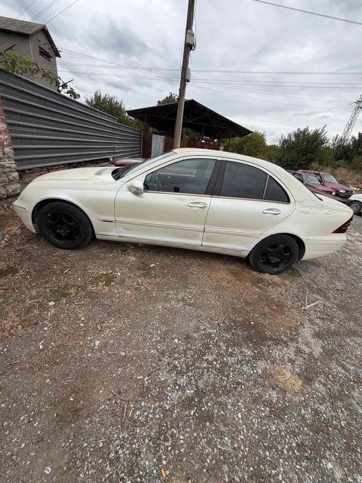 Mercedes C220 2.2 дизел 1991г