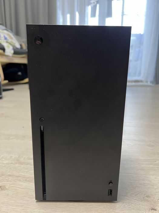 Pachet Complet Xbox Series X 1TB - 2 Controllere + Căști Wireless Microsoft + Eneloop Pro