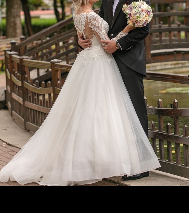 Rochie mireasa impecabila