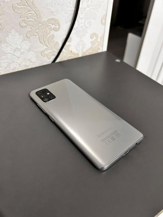 Смартфон телефон Самсунг А 51