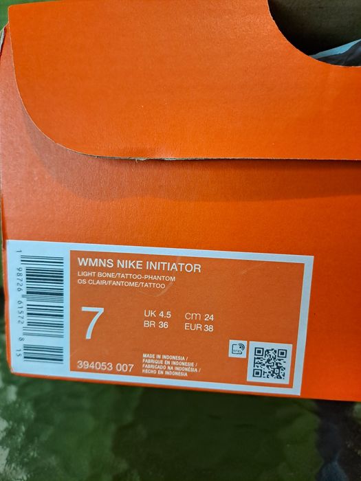Adidași Nike Initiator Damă, Mărimea 38, Noi - Alb/Argintiu