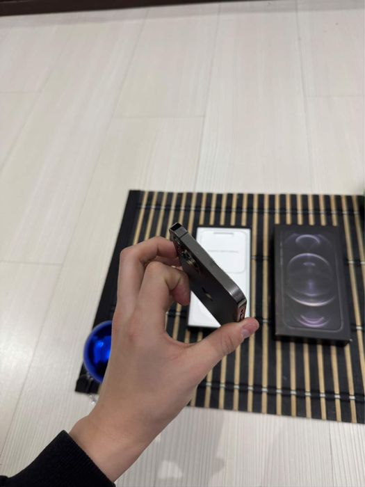 Продам айфон 12 про iphone 12 pro