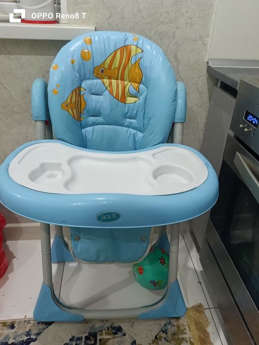 Детский стульчик для кормления