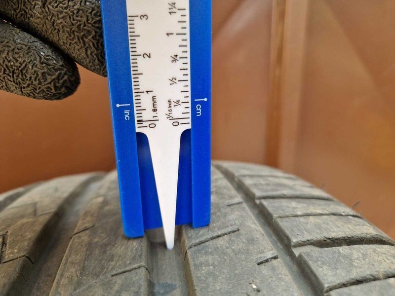 2 Falken R18 235/50
летни гуми
DOT5118
