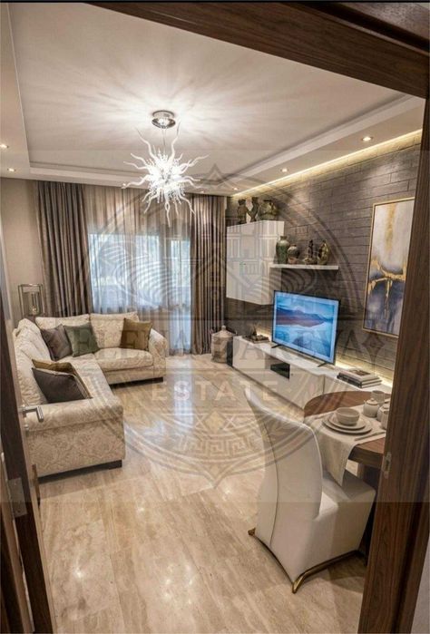 Просторен и слънчев! Тристаен апартамент ДО ПАНАИРА!