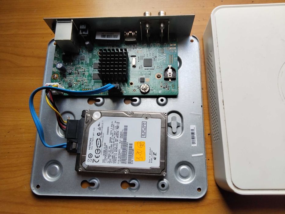 оригинален HD video recorder за 4бр. HD камери с забравена парола