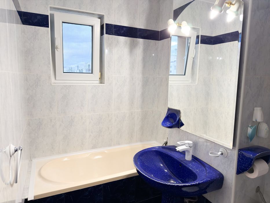 Apartament 3 camere decomandate, etaj 3/4