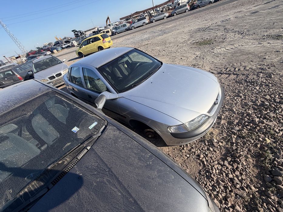 Opel Vectra B 1.6 16V X16XEL 100 к.с. 1998 г. на части