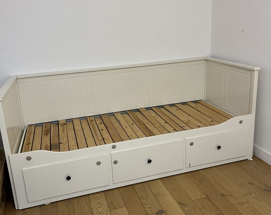 Comoda si pat Ikea 1500 ron