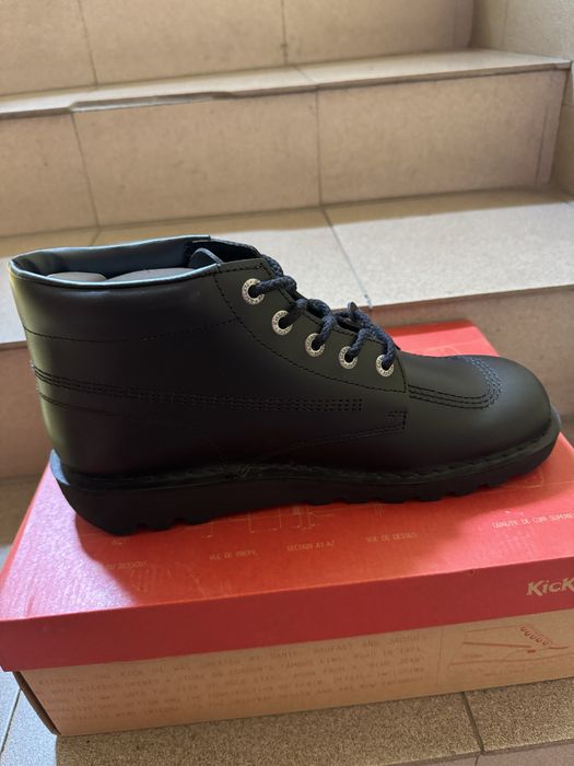 Нови мъжки обувки Kickers