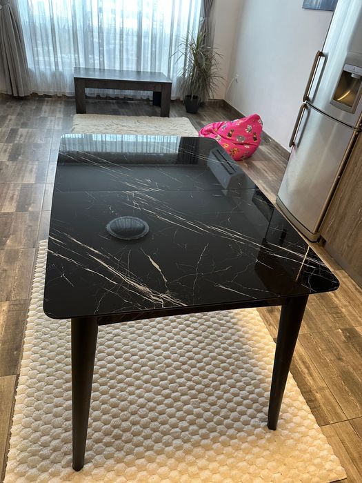 Маса закалено стъкло черна, мрамор