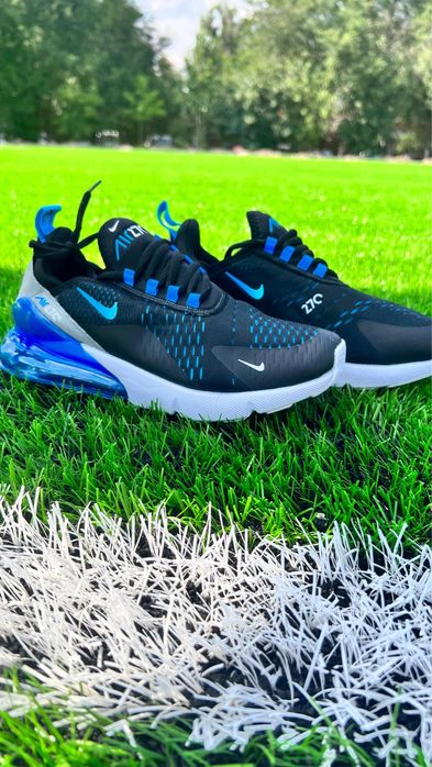 Футбольные мячи