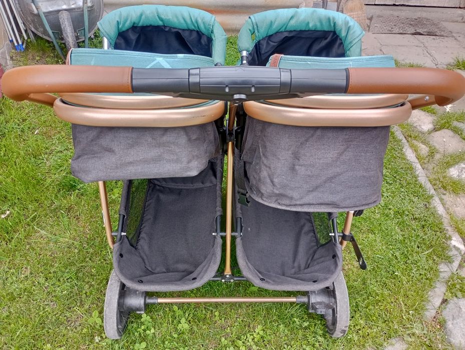 Chipolino Бебешка количка близнаци