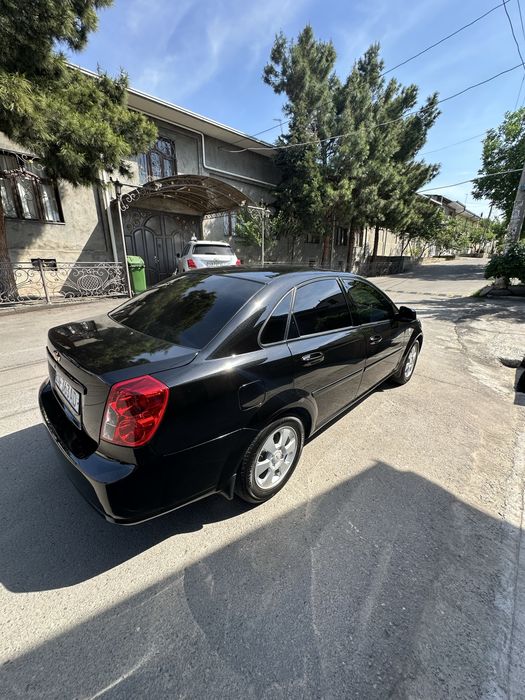 Sotiladi yengi 13.300 yurgan tinq