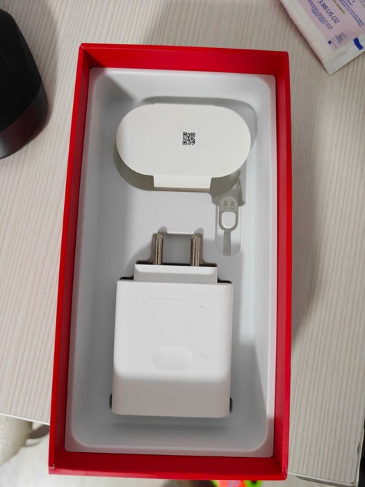 OnePlus 13s в идеальном состоянии