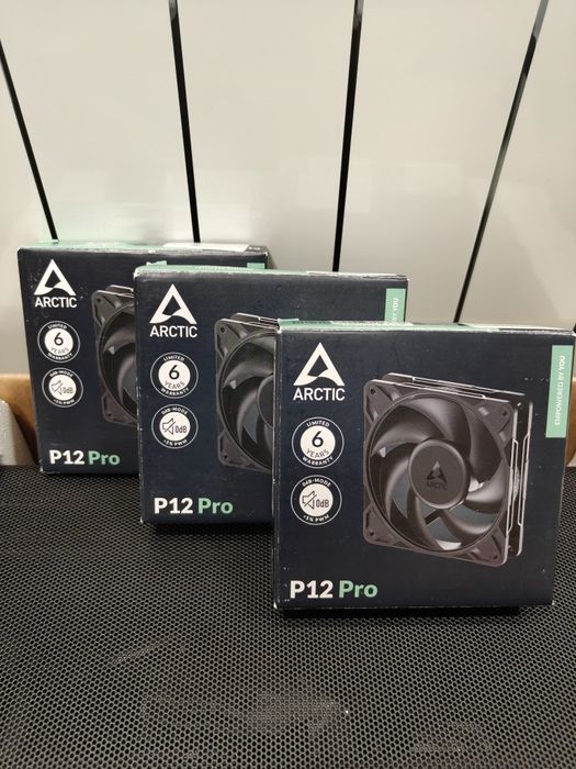 Вентилятор Arctic p12 PRO