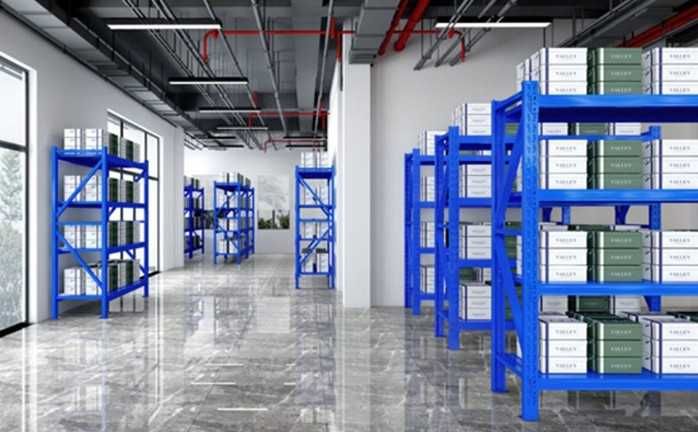 Подвальный металлический стеллаж с прочными регулируемыми полками