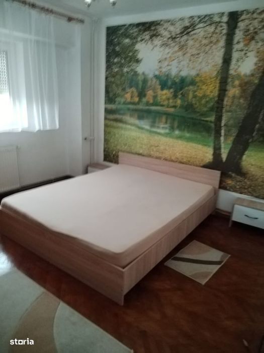 Apartament 3 camere intim 105 mp ,400 euro