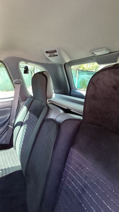 Продам Toyota RAV 4