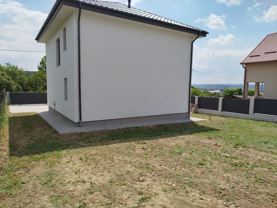 Vând  casă la var  în cartier Burdujeni, Suceava