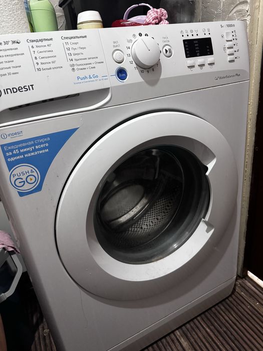 Стиралка Indesit