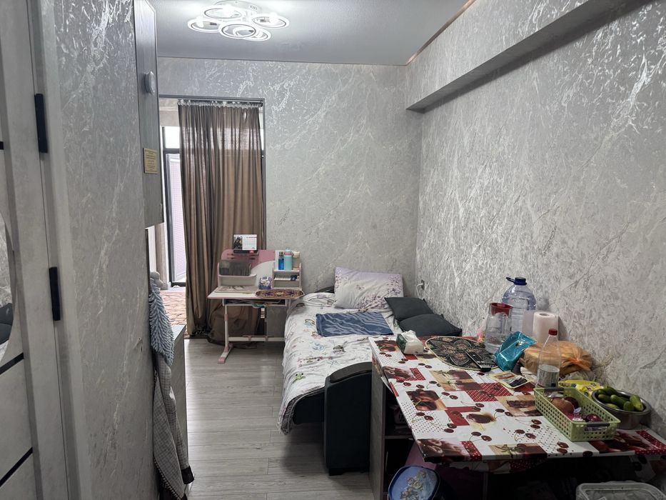 Yunusobod 13 kv 1 xonali 28 m² uy sotiladi srochno